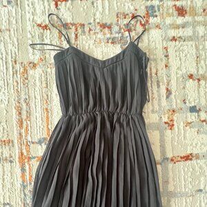 MANGO Pleat dress (Size: XS)